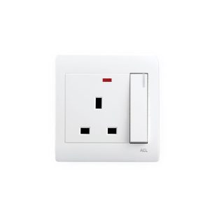 ACL - 13 A Switched Socket Outlet